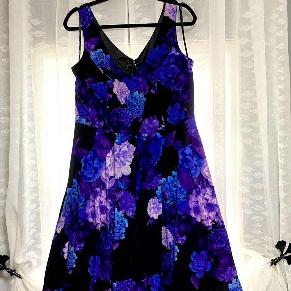 BNWOT CityChic Floral V Neck Tea Dress 14